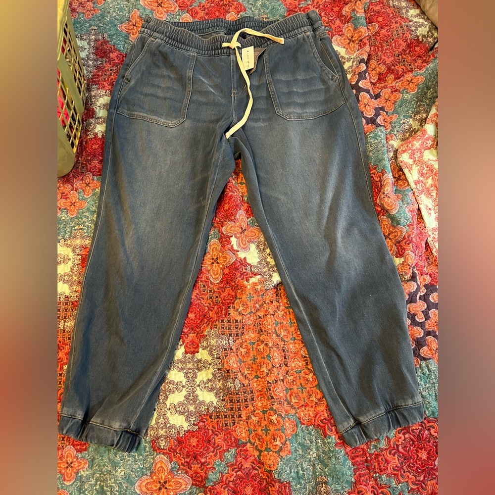Lane Bryant cuffed bottom jeans
